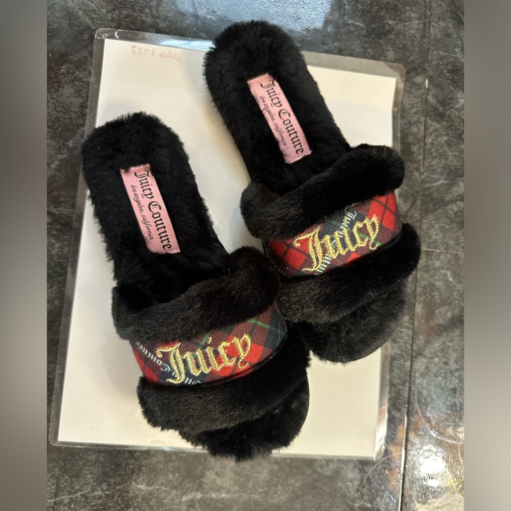 Juicy couture, fluffy house shoes